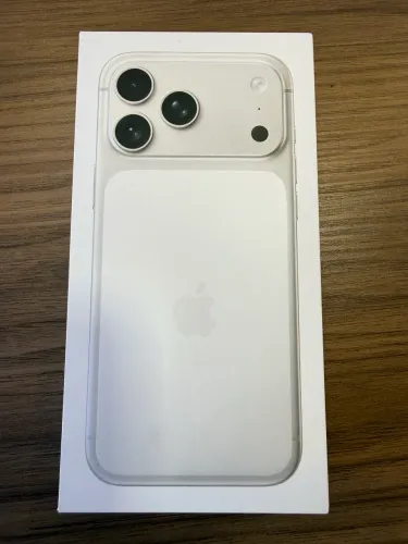 iPhone 17 pro max
