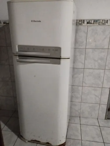 Geladeira Eletrolux DF50
