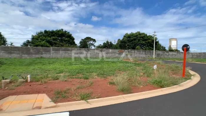 Terreno em Condomínio à Venda no Parque Faber Castell, São Carlos - Oportunidade Única!