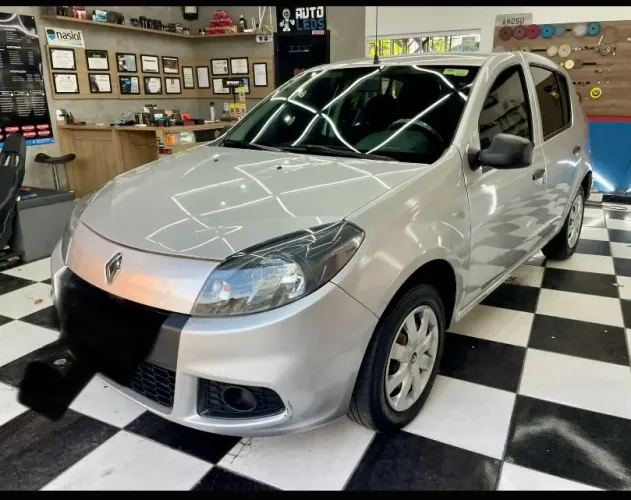 Renault Sandero Authentique Hi-flex 1.0 16V 5P 2014
