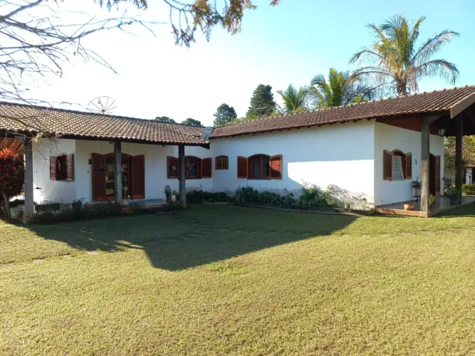SEU REFÚGIO PARTICULAR NO INTERIOR ESTÁ AQUI! CASA EM CONDOMINIO