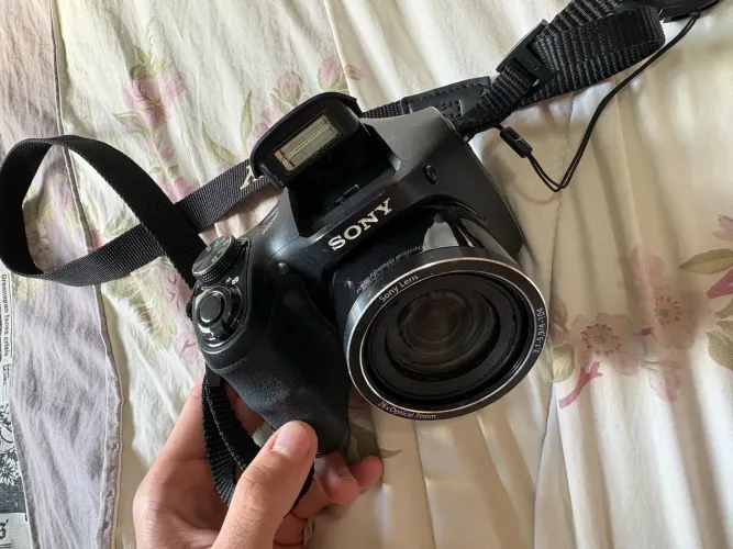 Câmera fotográfica DSC-h200