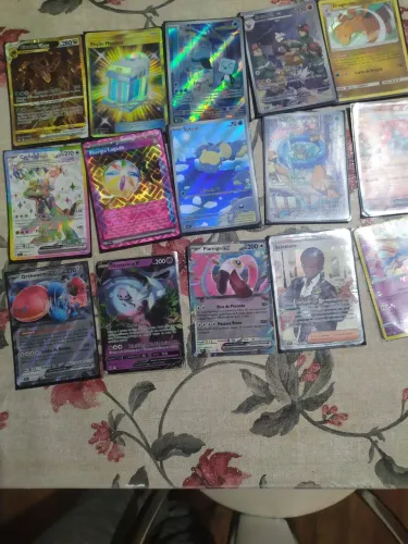 Vendo ou troco cartinhas de pokemon 