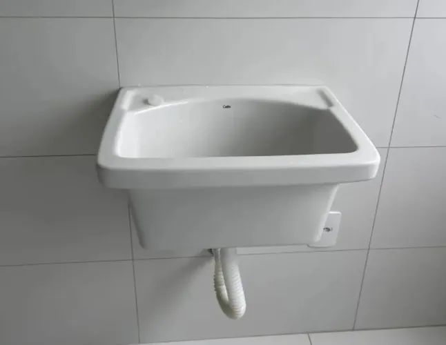 Pia para lavar roupa de cerâmica