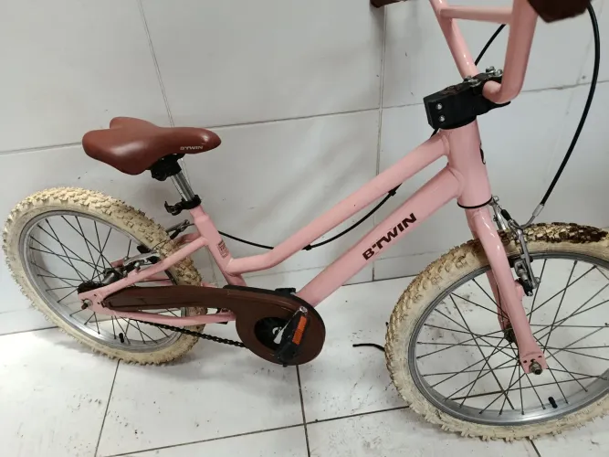 Bicicleta infantil semi nova