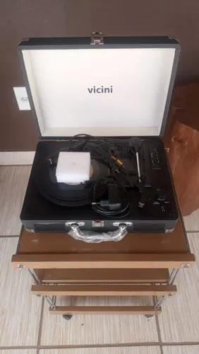 Maleta Toca Discos vicini moderna com Bluetooth e pen drive