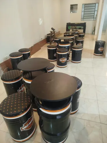 Bancos personalizados bar