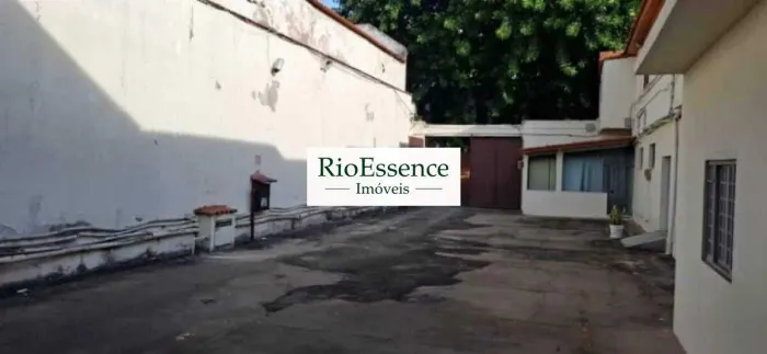 Comercial à venda, 12 quartos, 14 vagas, Saúde - Rio de Janeiro/RJ