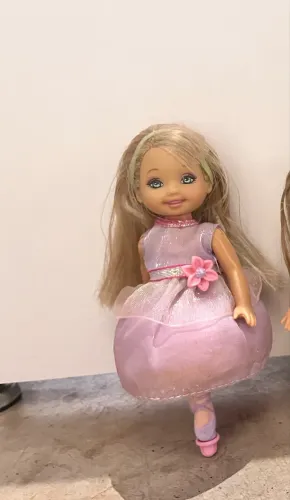 Kelly irmã da barbie - filme Barbie e as 12 bailarinas (rara) Boneca