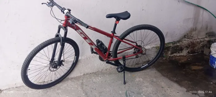 Vendo bicicleta aro 29 com nota fiscal valor 900 