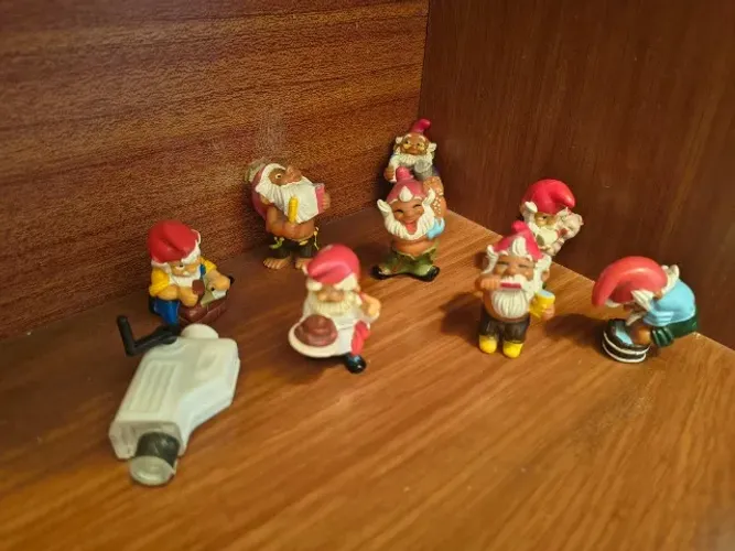 Kinder ovo - anões/gnomos