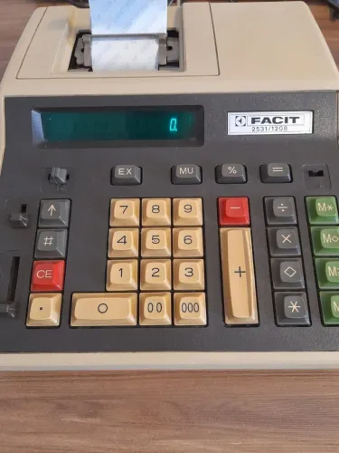 Calculadora Facit 2531/1208