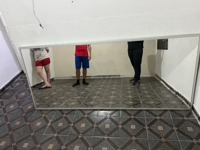 Grande espelho estado de novo