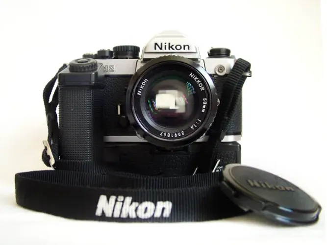 Nikon Fm-2 + Lente Nikkor 50mm + Motordrive N-2