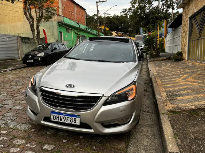 Kia Motors Cadenza EX 3.5 V6 24V 290cv Aut. 2013