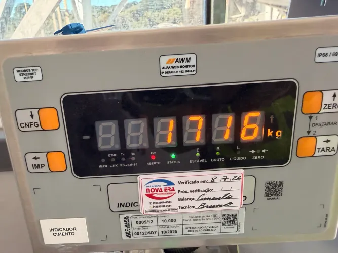 Contrato auxiliar de calibração industrial