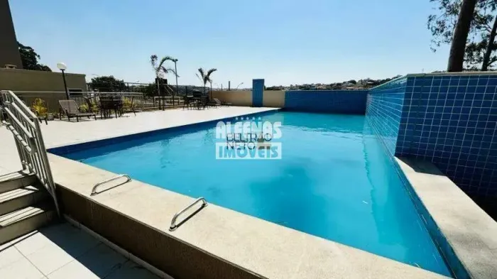 Apartamento à venda 2 quartos no Bairro JK