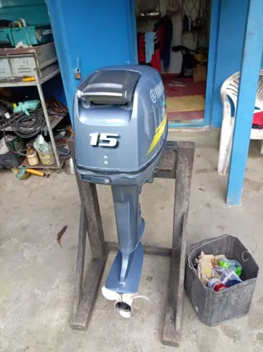 Motor de popa yamaha 15 hp