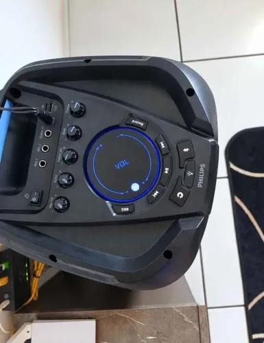 Caixa de som Philips 1300w