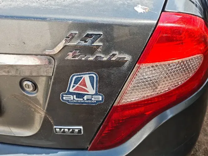 JAC J3 Turin Sedan 1.4 16V 4P Mec. 2012