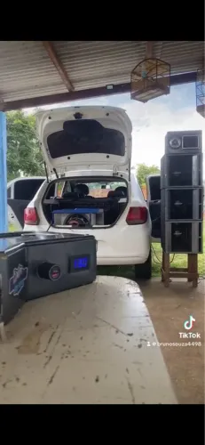 Som automotivo