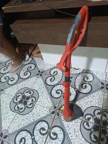 Roçadeira elétrica