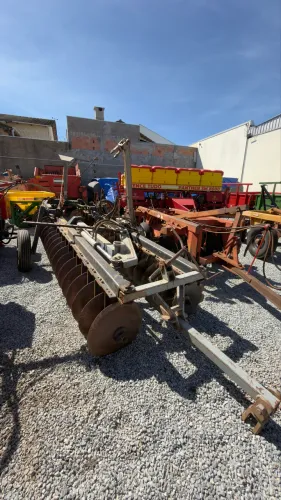 Grade niveladora 36 discos c/ transporte 