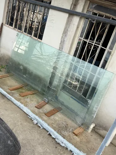 Porta de vidro duas folhas 