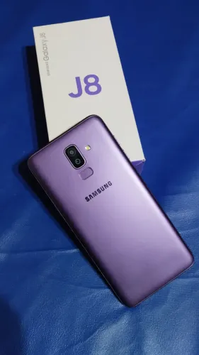 Celular Samsung Galaxy J8