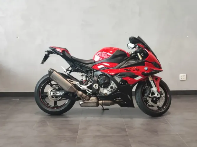 BMW S 1000 RR RED