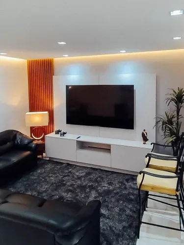 Apartamento 4 Quartos (3 Suítes)  Vista Mar  Praia da Areia Preta