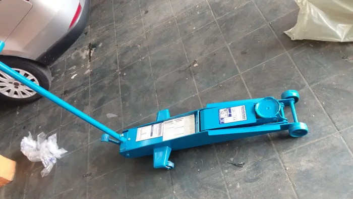 Macaco Jacaré Novo tenho 5 unidades valor cada 1700 hoje