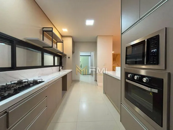 Sobrado com 3 dormitórios para alugar, 300 m² por R$ 8.434,72/mês - Residencial Jardim de