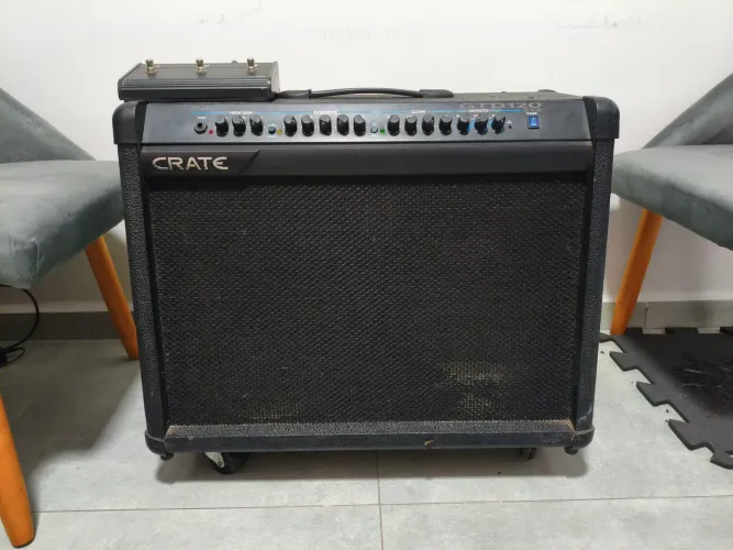 AMPLIFICADOR DE GUITARRA CREAT 2 FALANTES
