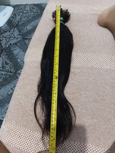 Cabelo humano  e corrente da vivara 