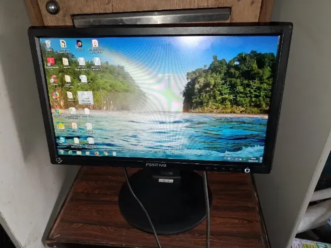 Monitor vga /dvi 19 polegadas positivo