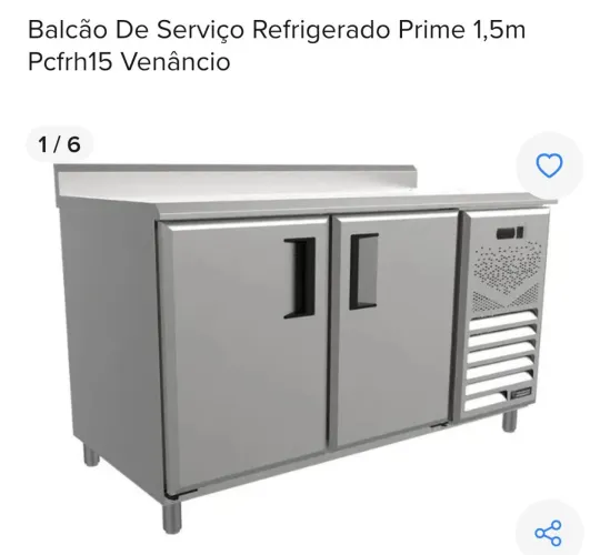 Balcão resfriado de encosto