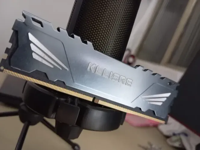 MEMORIA RAM 1x16GB DDR4 3200MHz --> VENDO OU TROCO