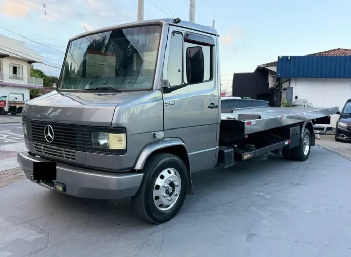 MB 710 PLATAFORMA GUINCHO