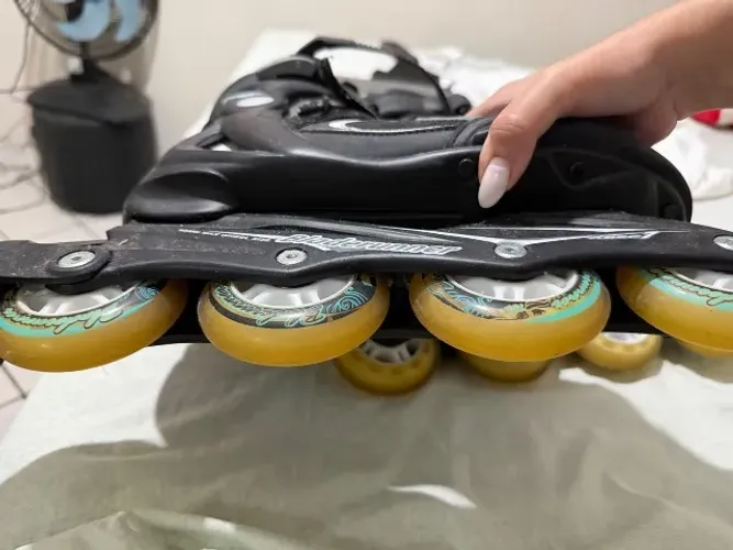 Vendo patins. aceito cartão