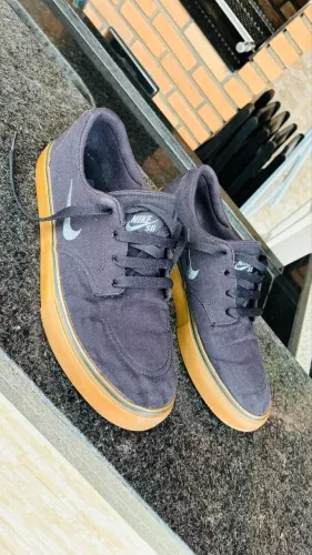 Tênis Nike preto