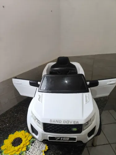Carrinho Elétrico Com Controle Remoto