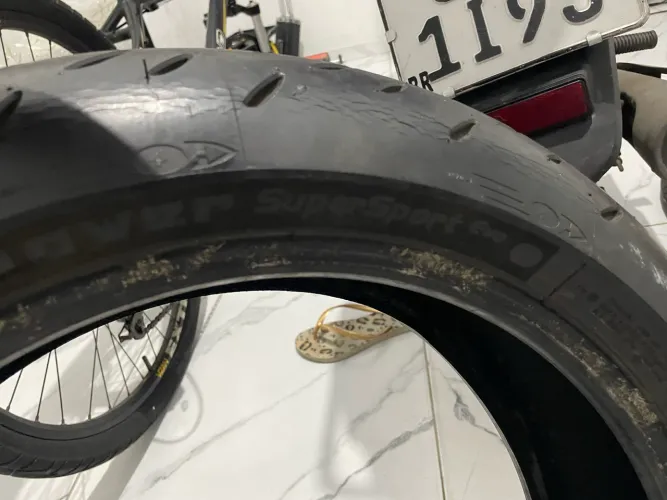 Pneu Michelin 200-55/17