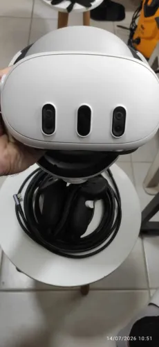 Meta Quest 3 + BoboVR M3 Pro Excelente Estado com os Controles e capinha