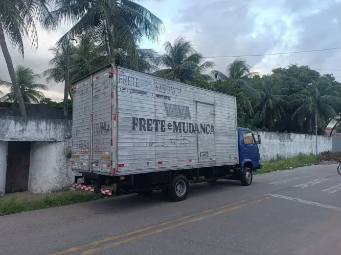 Troco ou vendo Baú caminhão 3/4