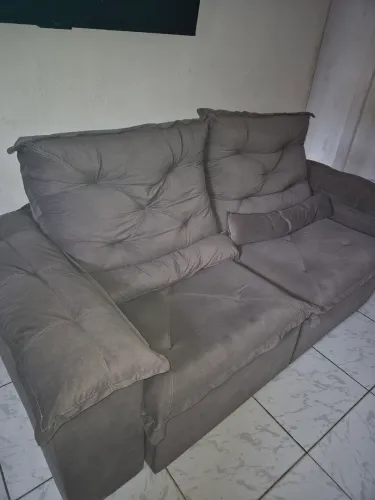 Sofá retrátil (dependendo de onde mora posso levar até vc - ENTREGA Á COMBINAR)