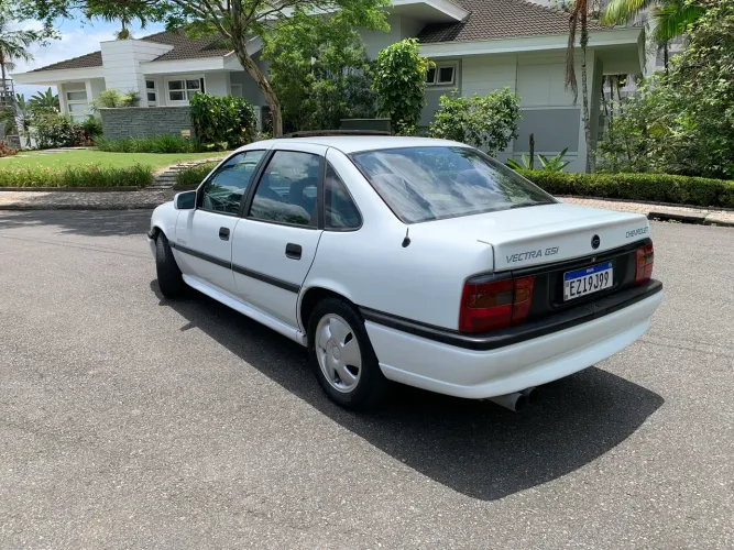 Chevrolet Vectra GSI 2.0 16V (modelo Antigo) 1995