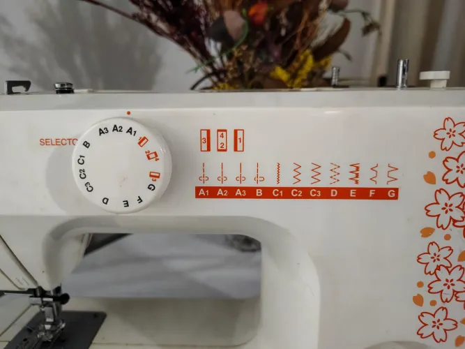 Vendo máquina de costura Janome 1006p