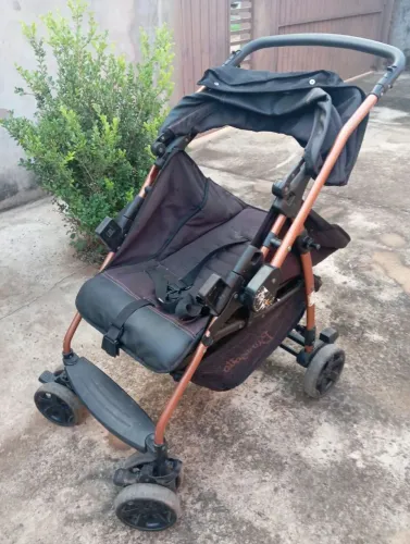Carrinho de bebê Burigotto Usado