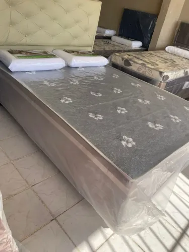 Cama box casal